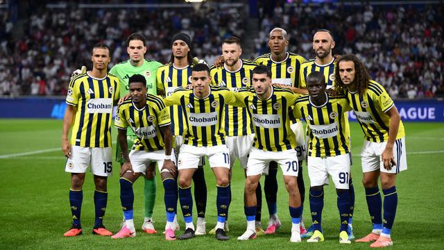 Lyon-Fenerbahçe maçı sonrası yazarlardan övgüler! Aciz durumda bıraktılar
