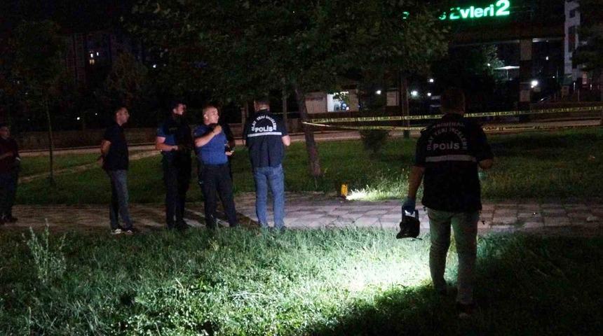 Malatya&rsquo;da parkta silahlı kavga: 4 yaralı