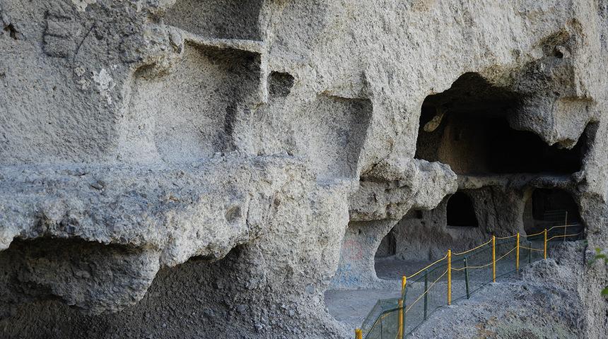 Tıpkı &Uuml;rg&uuml;p ve G&ouml;reme gibi: Başkent'in saklı cenneti! &Ccedil;ay boyunca uzanıyor