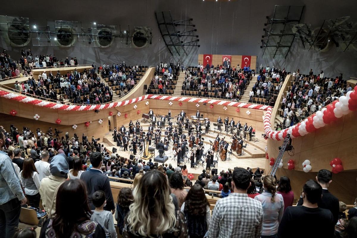 CSO Ada Ankara da sanat ş&ouml;leni! Bakan Ersoy yeni sezon programını duyurdu: D&uuml;nya yıldızları geliyor 3