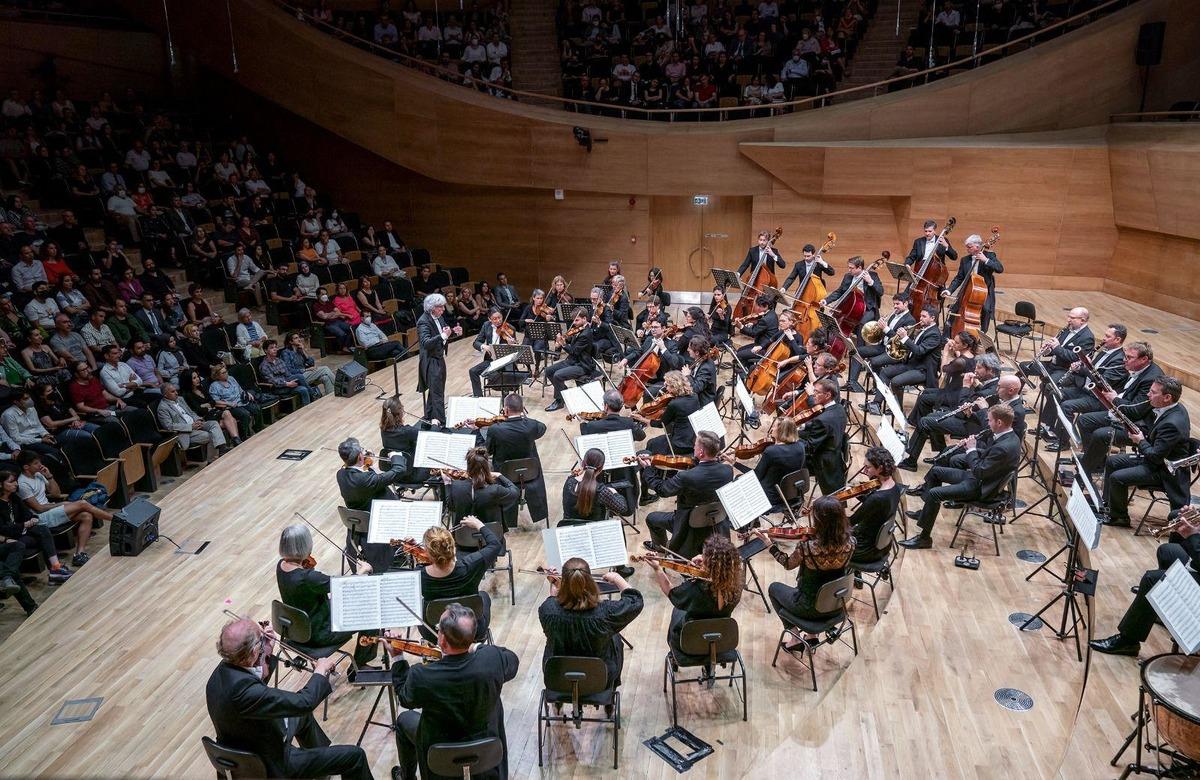 CSO Ada Ankara da sanat ş&ouml;leni! Bakan Ersoy yeni sezon programını duyurdu: D&uuml;nya yıldızları geliyor 6