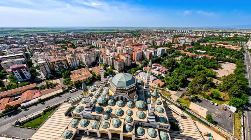 T&uuml;rkiye'nin en kalabalık mahallesi belli oldu! Ne İstanbul ne de Ankara'da