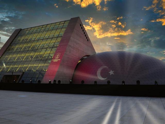 CSO Ada Ankara'da sanat ş&ouml;leni! Bakan Ersoy yeni sezon programını duyurdu: D&uuml;nya yıldızları geliyor