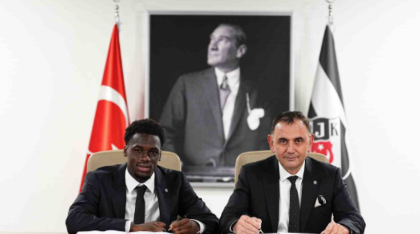 Beşiktaş'tan bir transfer daha! Siyah-Beyazlılar Ernest Poku&rsquo;yu resmen a&ccedil;ıkladı