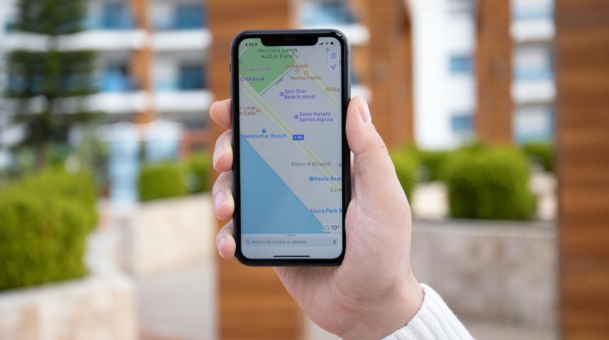 Apple Maps'te yeni d&ouml;nem: Reklamlar arama sonu&ccedil;larına girmeye başladı