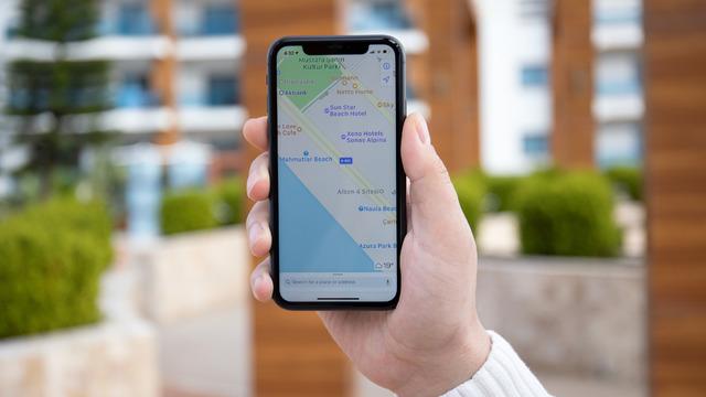Apple Maps'te yeni dönem: Reklamlar arama sonuçlarına girmeye başladı