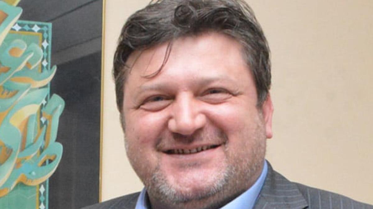 Eski Bakan Mehmet Ali Yılmaz'ın oğluna evinde silahlı saldırı - Güncel Haberler