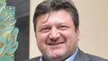 Eski Bakan Mehmet Ali Y�lmaz'�n o�luna evinde silahl� sald�r�
