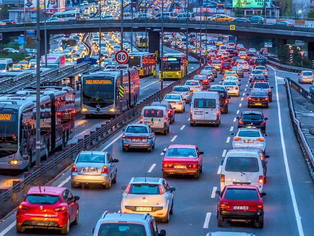 Saat verildi: 14 Eyl&uuml;l'de &uuml;cretsiz! Ek seferlerle y&uuml;zbinlerce ara&ccedil; trafikten &ccedil;ekilecek