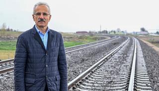 G&ouml;&ccedil;men leyleklere koruma! 153 yıllık demiryolu g&uuml;zergahında &ouml;zel &ouml;nlemler alındı