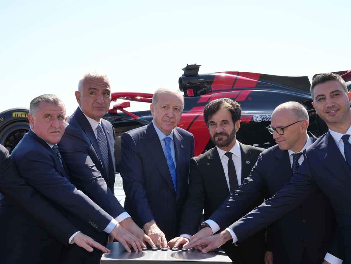 Bakan Ersoy müjdeyi verdi: İstanbul Park 2031’e kadar F1 takviminde 6