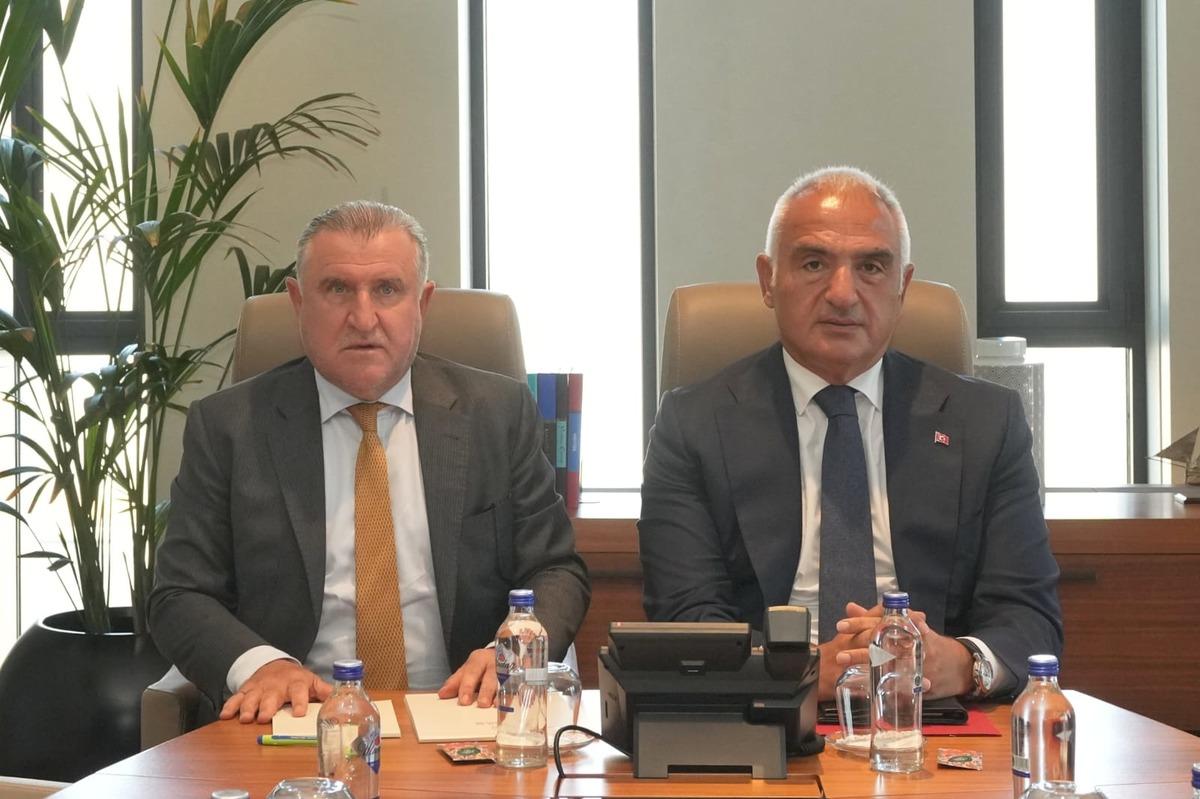 Bakan Ersoy müjdeyi verdi: İstanbul Park 2031’e kadar F1 takviminde 7