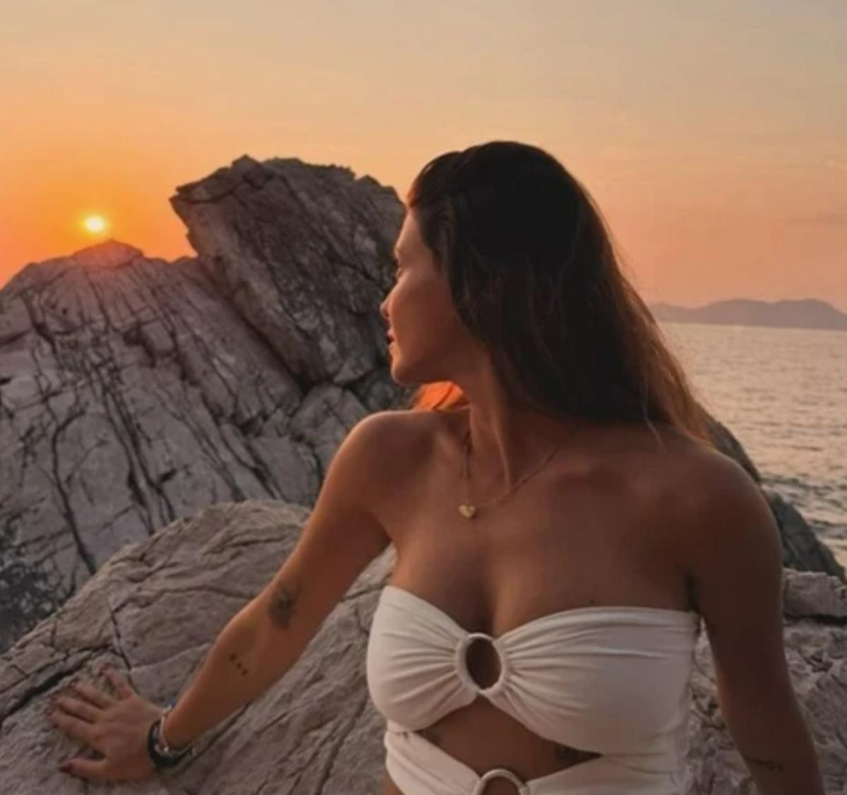 Devrim Özkan tekne tatilinden paylaştı: Pozları olay oldu 3