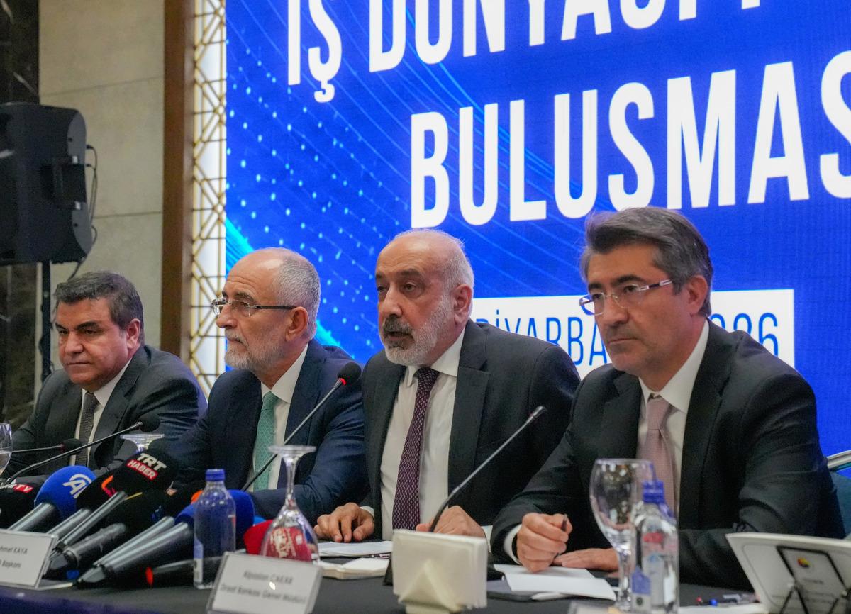 Kredi çekeceklerin beklediği haber! Faizlerde 2-3 puanlık indirim geliyor: Tarih verildi 9