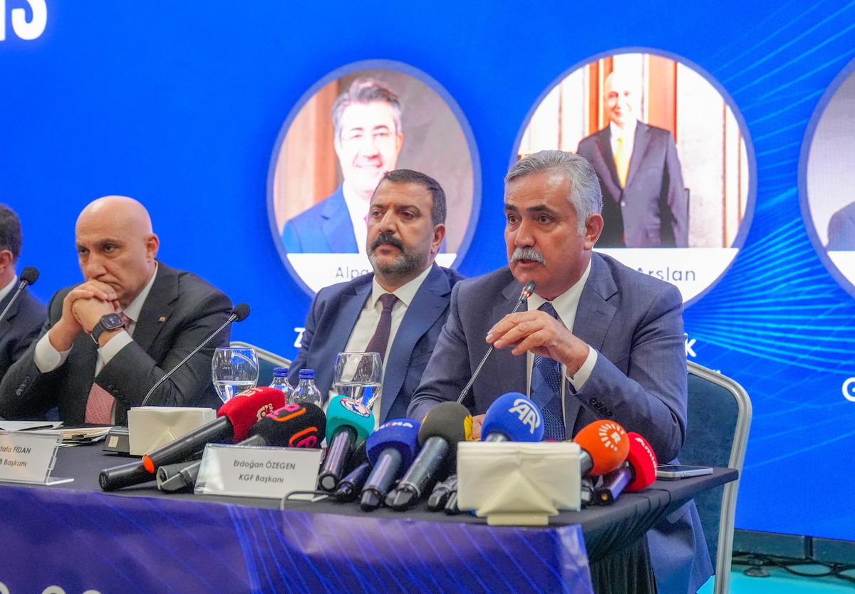 Kredi çekeceklerin beklediği haber! Faizlerde 2-3 puanlık indirim geliyor: Tarih verildi 8