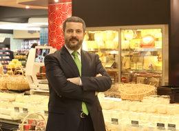 İş adamı Cemal Özen: Bağış ve yardımlarımız kesintisiz sürecek