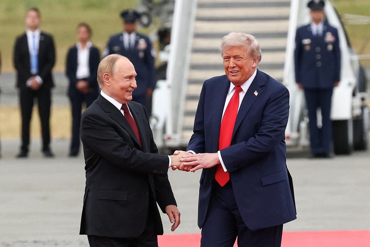 Trump tan Rusya açıklaması: "Putin’le görüştüm, NATO topraklarına saldırmayacak" 2