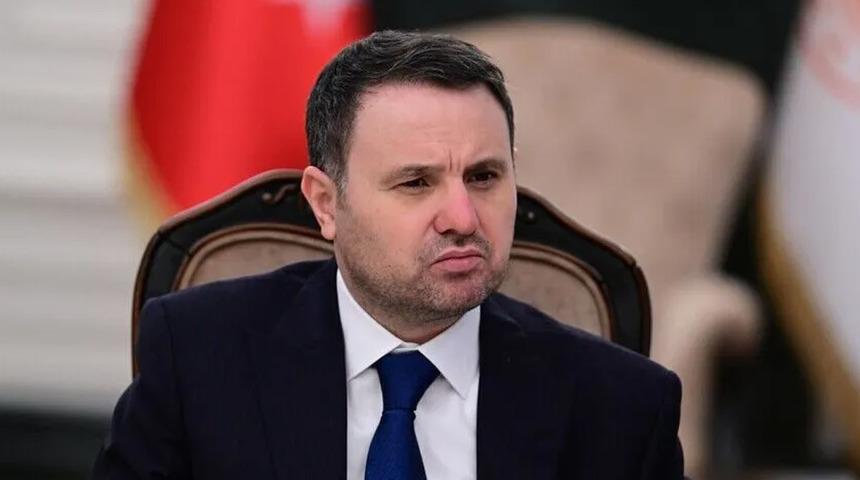 Bakan G&uuml;rlek'ten İmamoğlu'na 'şov' tepkisi: "Yine aynısını der mi merak ediyorum"