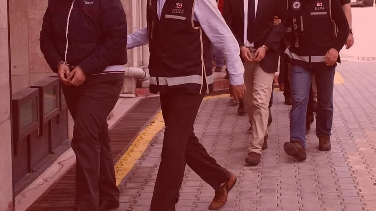 FETÖ ye 2 ilde operasyon! Sivil imam Kemal Batmaz ın kızı Esra Batmaz ile Hilal Köseoğlu yakalandı! 1