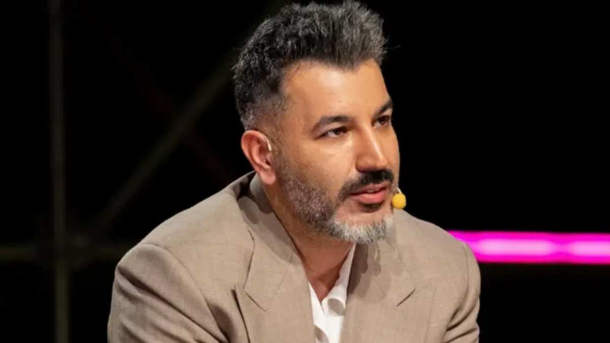 Manifest'in kurucusu Tolga Akış adliyeye sevk edildi! - Magazin Haberleri