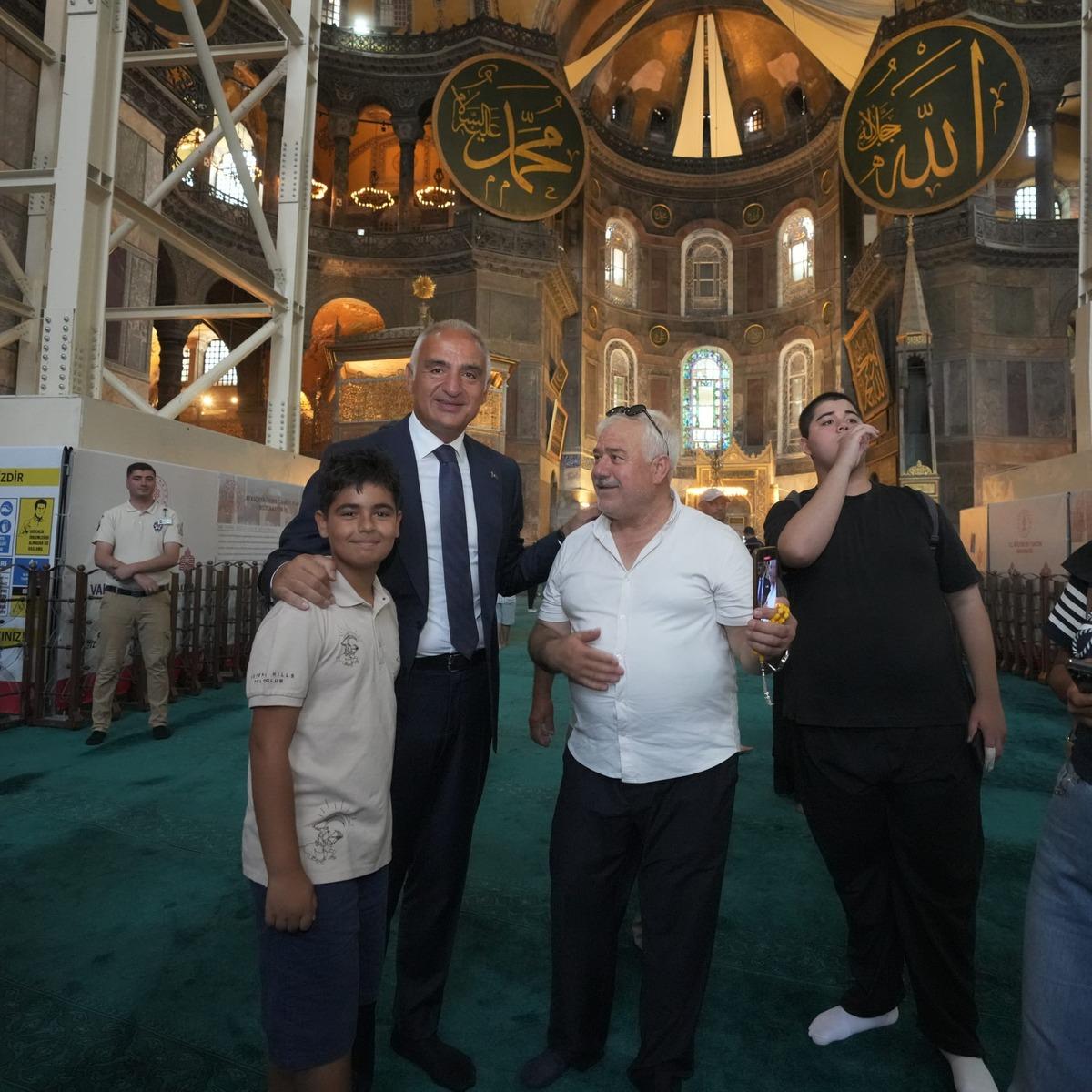 “Fatih’in emaneti” diyerek duyurdu! Cumhuriyet tarihinin en kapsamlı restorasyonunda son durum 5