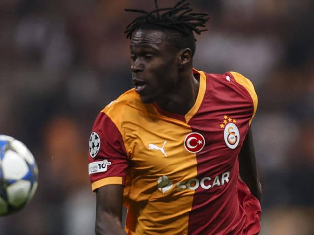 Galatasaray'a transfer piyasasını alt&uuml;st edecek rekor teklif!