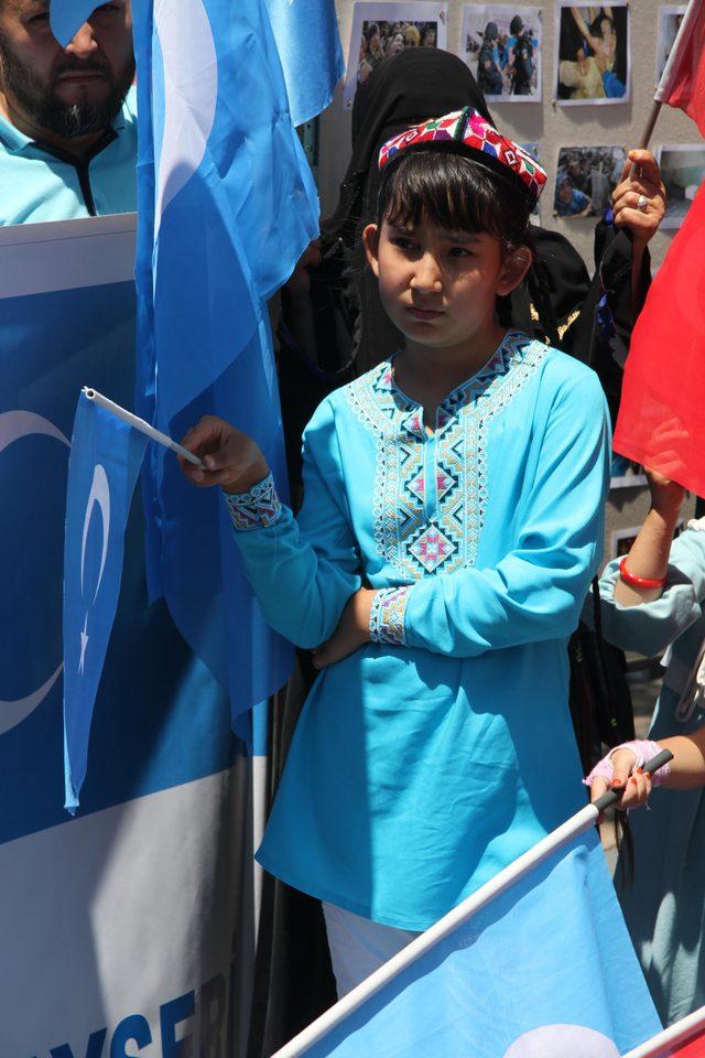 Uygur Türklerinden tepki