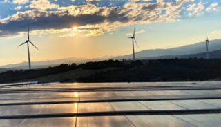 G&uuml;neşten elektrik &uuml;retiminde yeni rekor! 5,37 milyar kilovatsaate ulaştı
