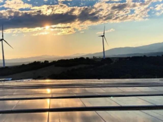 G&uuml;neşten elektrik &uuml;retiminde yeni rekor! 5,37 milyar kilovatsaate ulaştı