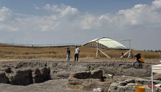 &Ccedil;atalh&ouml;y&uuml;k'te t&uuml;yler &uuml;rperten keşif! M.&Ouml;. 6000 yıllarının "&Ouml;l&uuml;ler Evi"