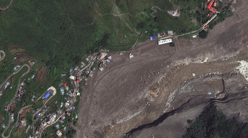Nepal&rsquo;deki sel felaketinde can kaybı 489&rsquo;a y&uuml;kseldi