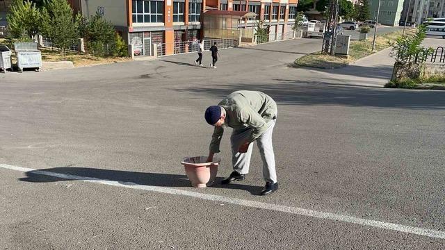 Bahçe duvarı örmek istediklerinde gerçeği öğrendiler 5