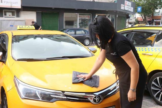Servis şof&ouml;rl&uuml;ğ&uuml;nden taksiciliğe: Erkeklere meydan okuyan kadın 2