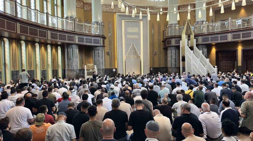 Taksim Camii&rsquo;nde 30 Ağustos Zafer Bayramı dolayısıyla mevlit okutuldu