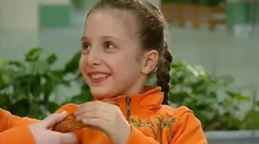Selena'nın Nazlı'sı Dilara Kurtulmuş evleniyor! Kınayı yaktı, 5 farklı elbise giydi 