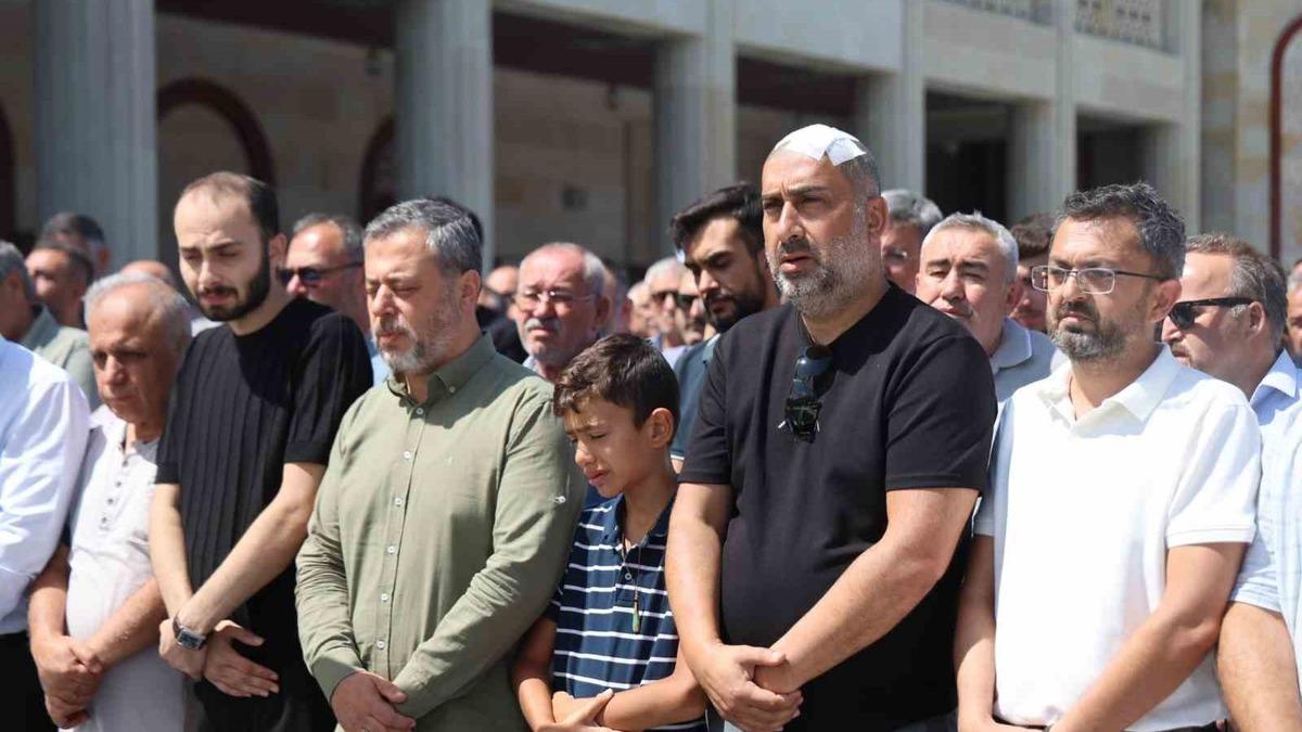 Kazada hayatını kaybeden İlknur öğretmen son yolculuğuna uğurlandı - Güncel Haberler