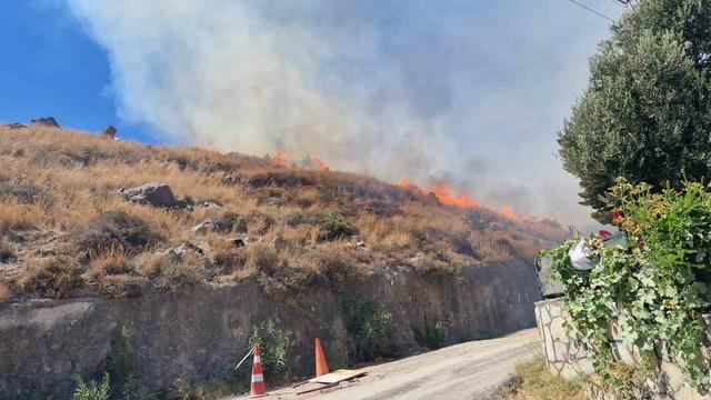 Bodrum&rsquo;da makilik yangını 1