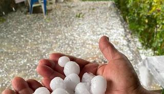 Mersin&rsquo;de dolu yağışı etkili oldu