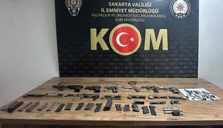 Sakarya&rsquo;da silah ka&ccedil;ak&ccedil;ılığı operasyonu: 1 g&ouml;zaltı