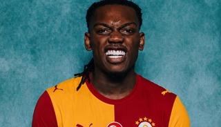 M&uuml;jdeli haber geldi! Rafael Leao G.Saray'da: İmzaya geliyor...