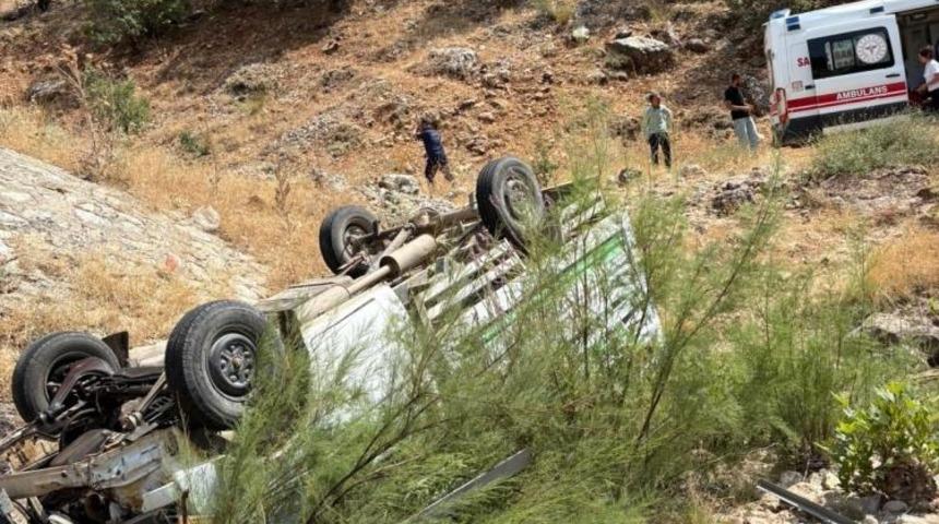 Şehit babası trafik kazasında hayatını kaybetti