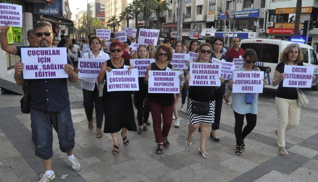 Denizli'de anneler çocuklar için yürüdü 