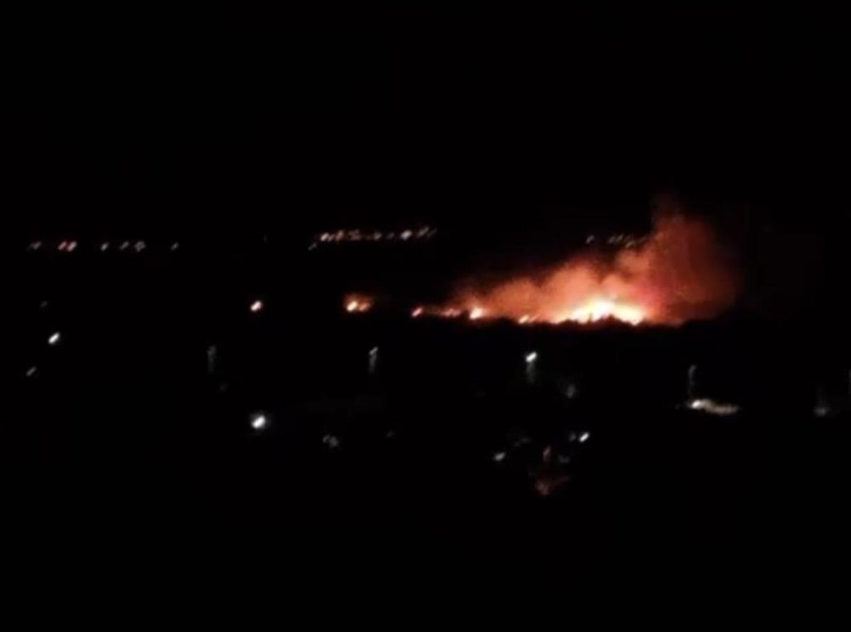 Denizli&rsquo;de ovalık alanda yangın paniği 1