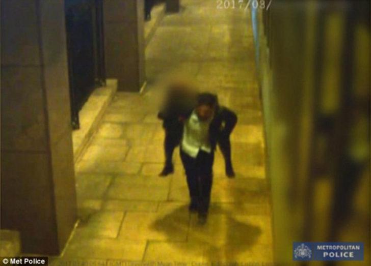 Sokak ortasında şaşkına çeviren olay! Yerlerde sürükleyip tecavüz etti G3