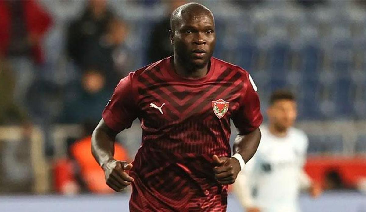 Aboubakar yeniden Türkiye de! Yeni takımı resmen belli oldu 2