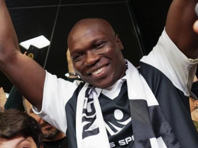 Aboubakar T&uuml;rkiye'ye geri d&ouml;nd&uuml;! İmzayı attı