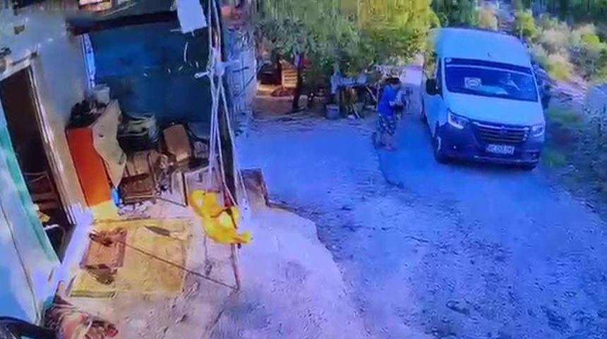 Antalya'da kahreden olay! 1,5 yaşındaki &ccedil;ocuğunu g&ouml;rmeyince...