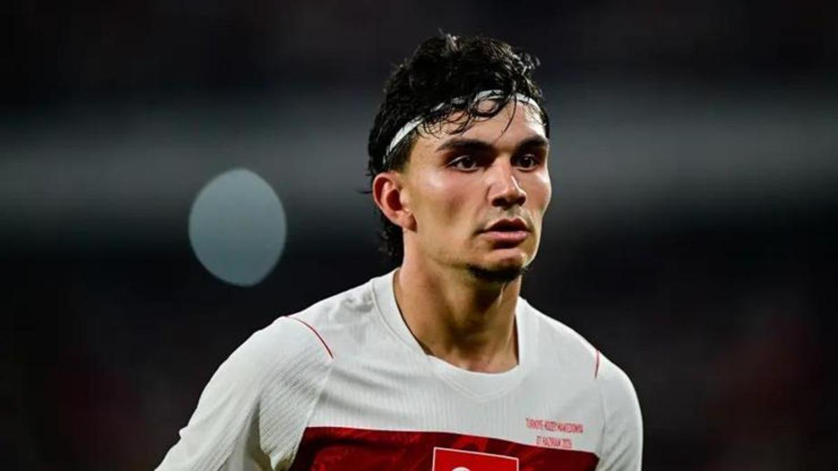 Olmaz denen oldu! Fenerbahçe den Galatasaray a tarihi transfer çalımı: Rekor kırılacak 4