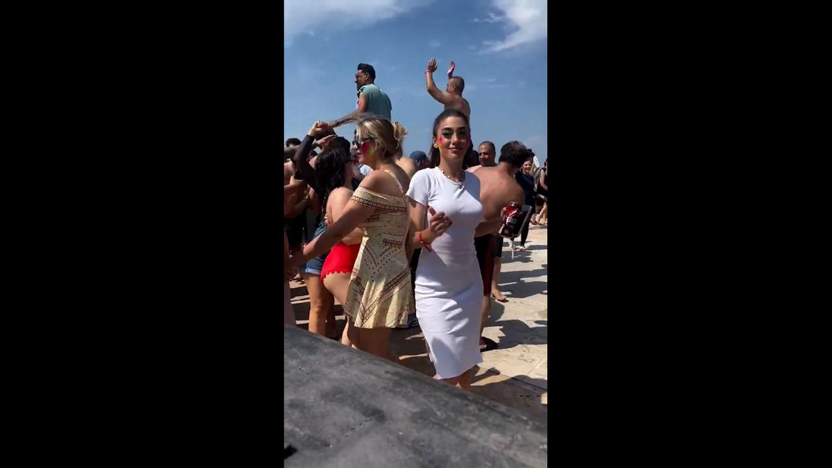 İranlı turistler Van a akın etti: Her g&uuml;n otob&uuml;slerle geliyorlar 1