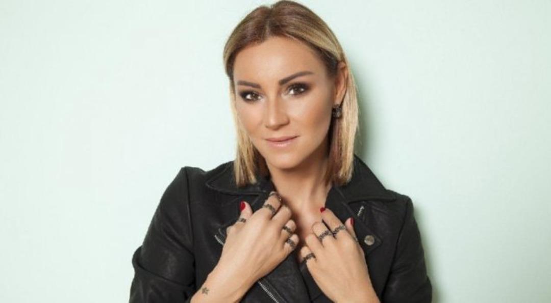 Pınar Altuğ makyajsız! Gelen yoruma tepki verdi! 